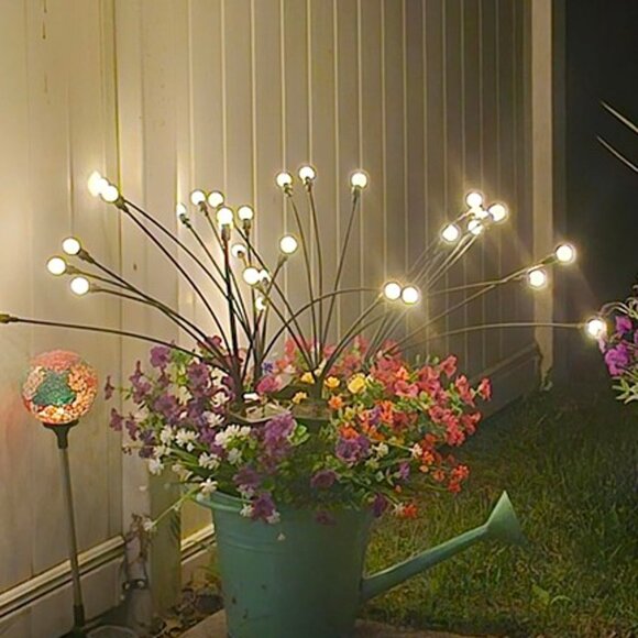 NEW 2 Pack Solar Garden Lights, 16 LEDs Solar Outdoor Lights,Outdoor Decorations - Picture 2 of 8